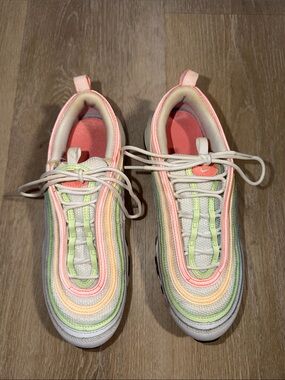 Nike woman’s Melon  Air Max 97